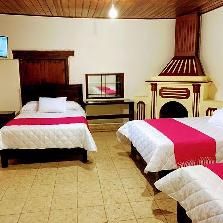 Hotel Casa D'Lina Centro Сан-Крістобаль-де-лас-Касас Екстер'єр фото