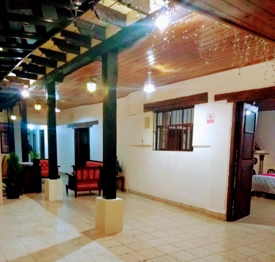 Hotel Casa D'Lina Centro Сан-Крістобаль-де-лас-Касас Екстер'єр фото